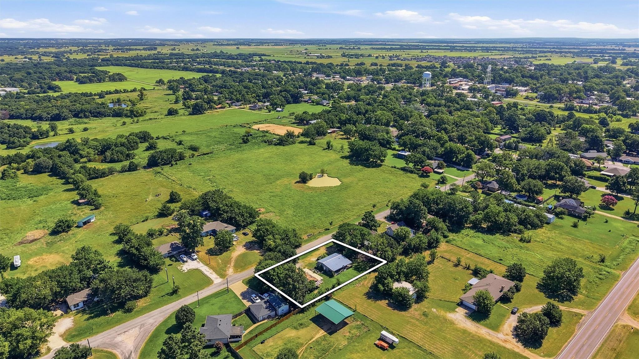 main property photo 7