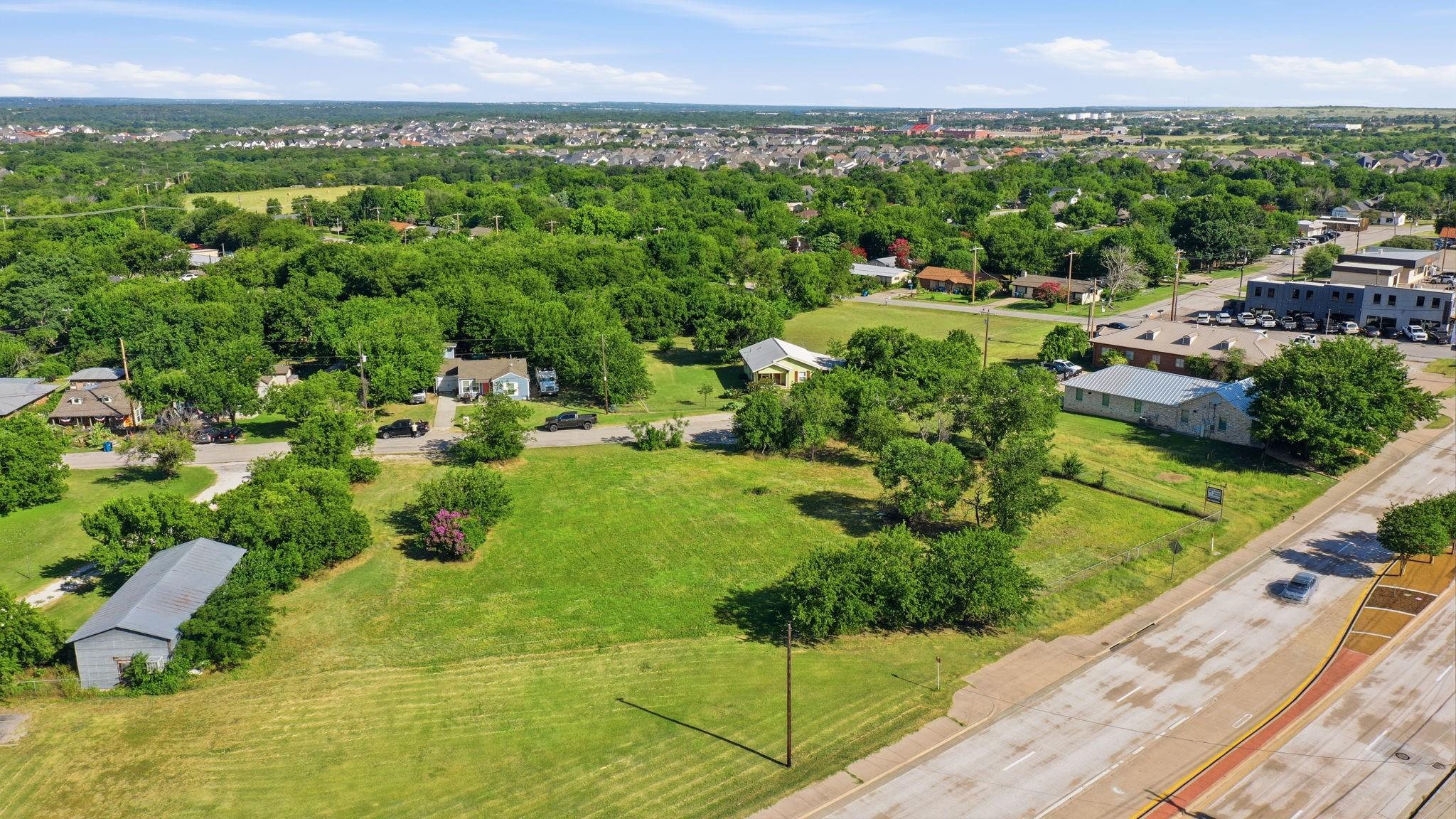 main property photo 6