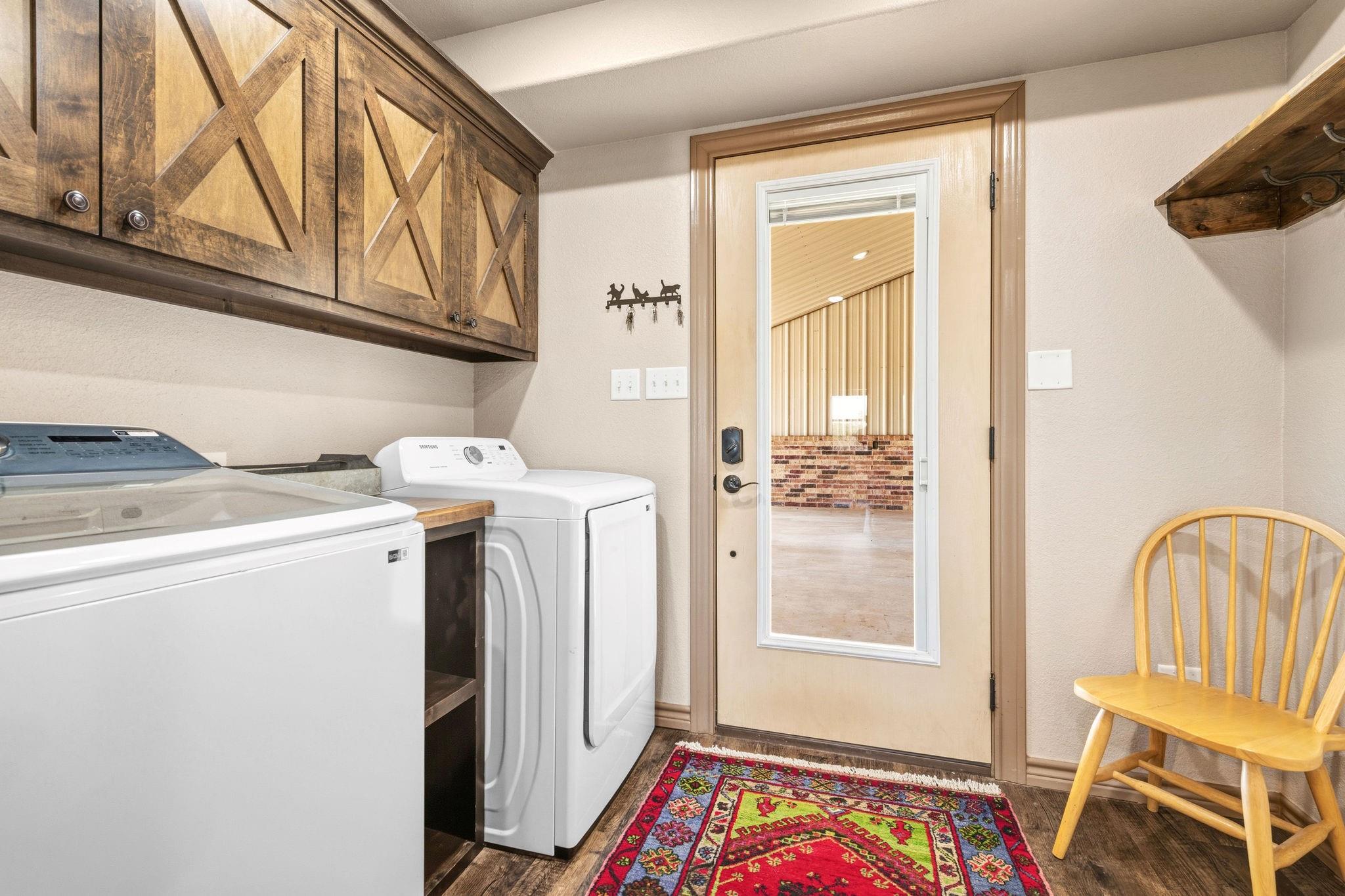main property photo 15