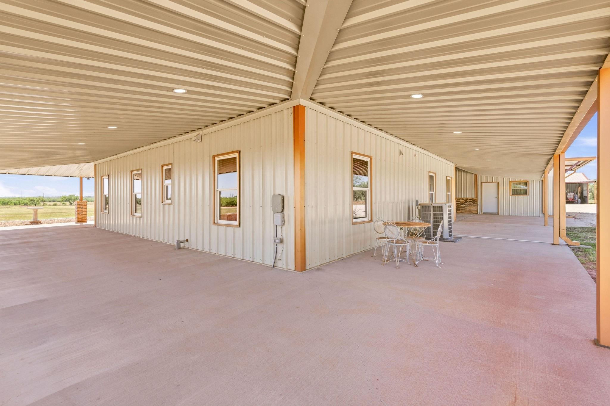 main property photo 29