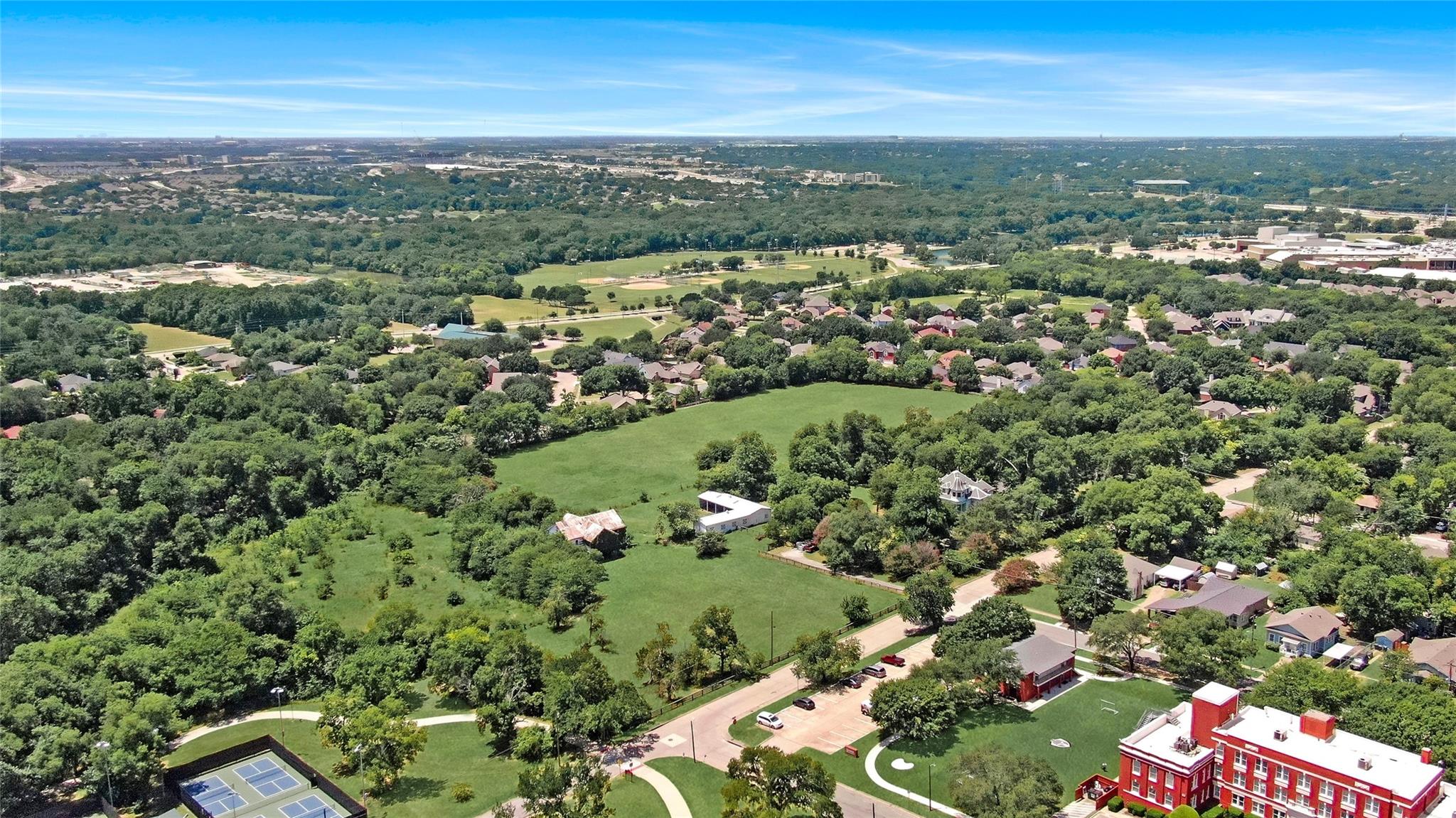 main property photo 14