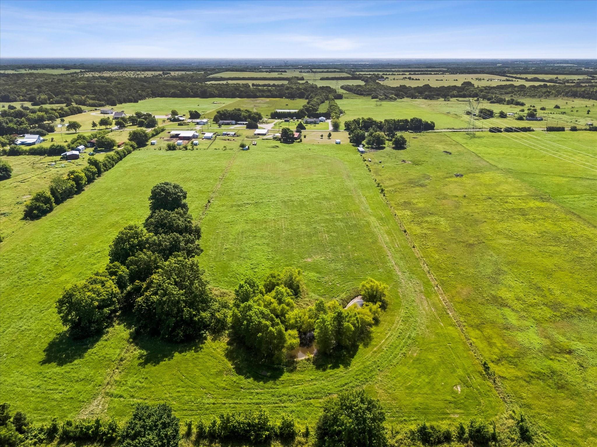 main property photo 32