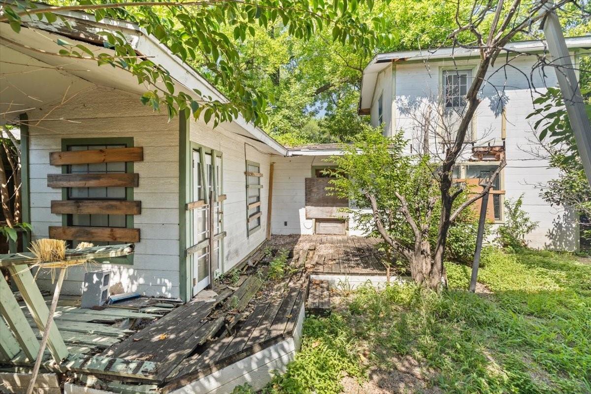 main property photo 22