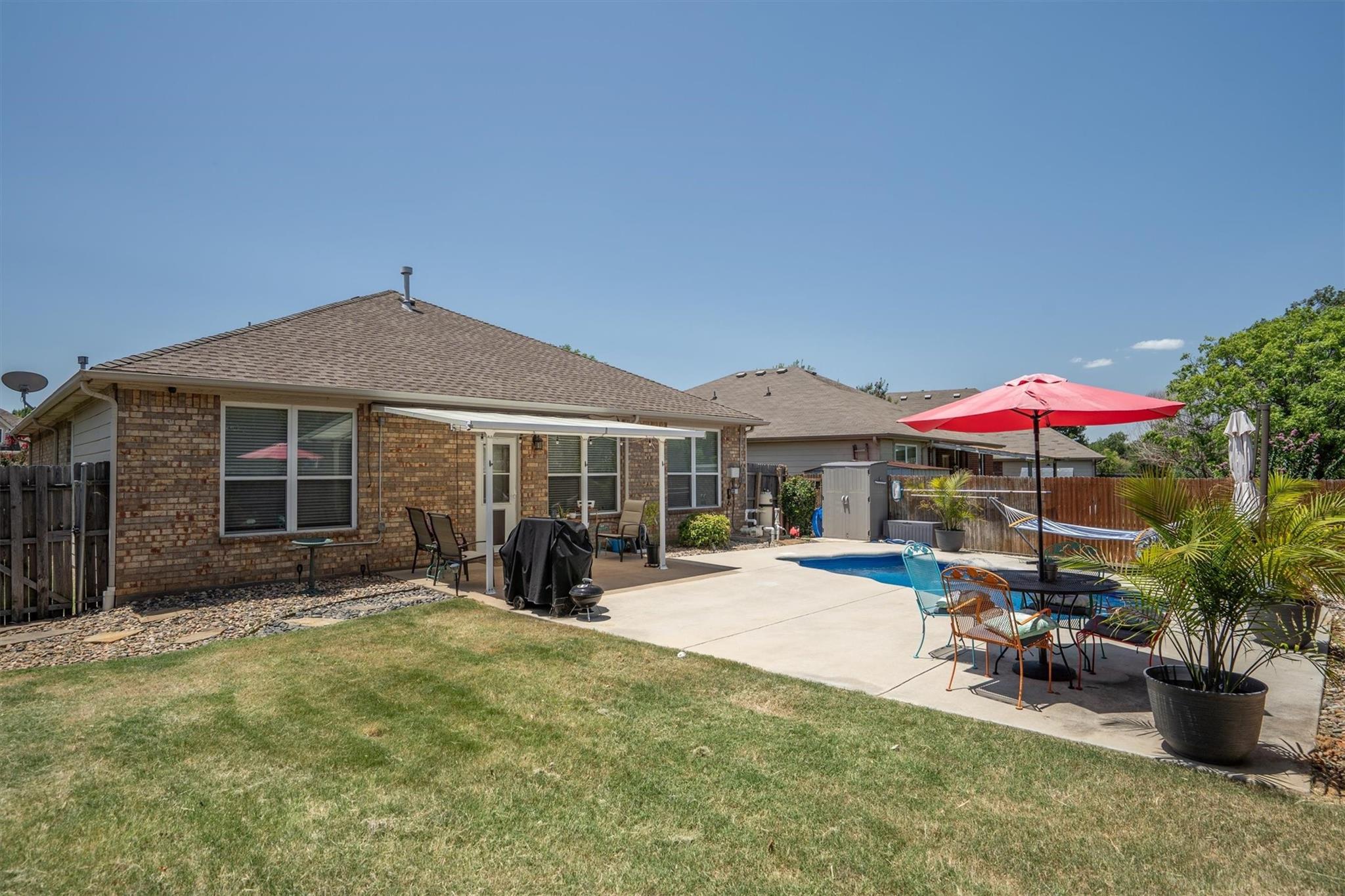 main property photo 21