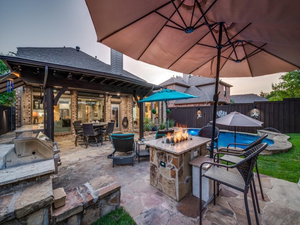 main property photo 30