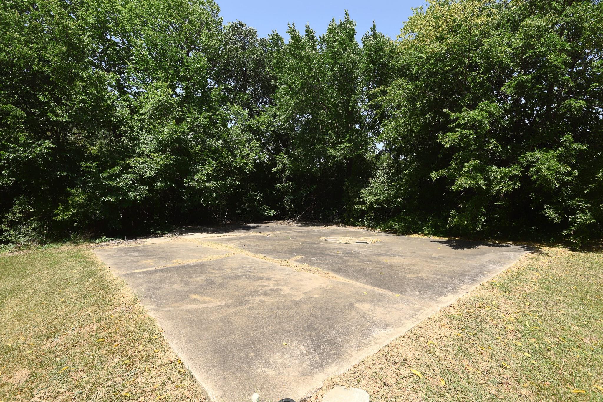 main property photo 32
