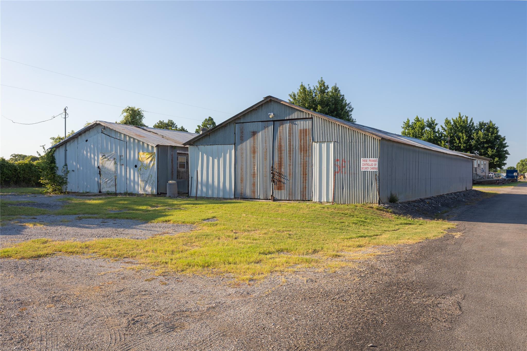 main property photo 12