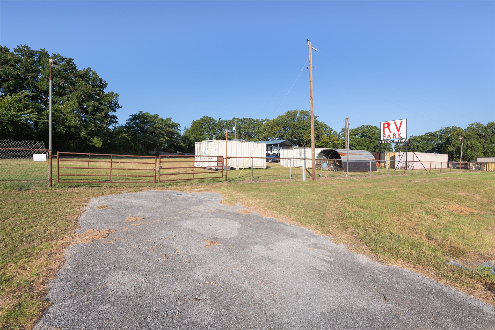 main property photo 19
