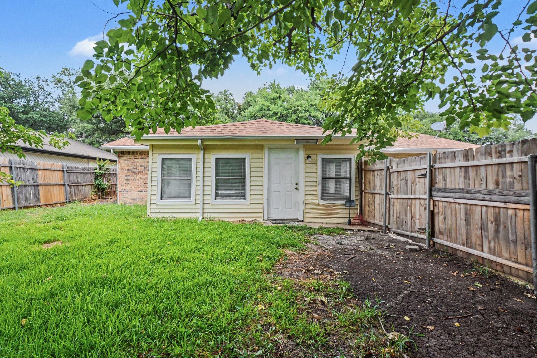 main property photo 30