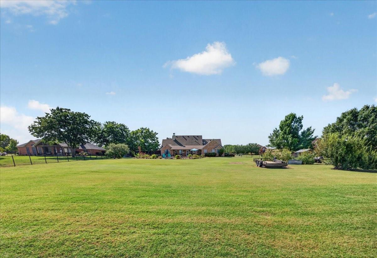 main property photo 37