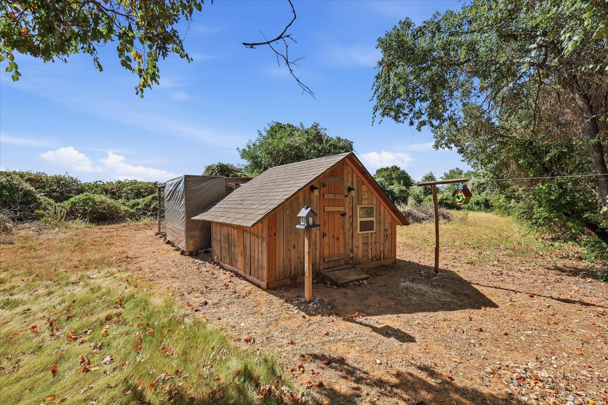 main property photo 17