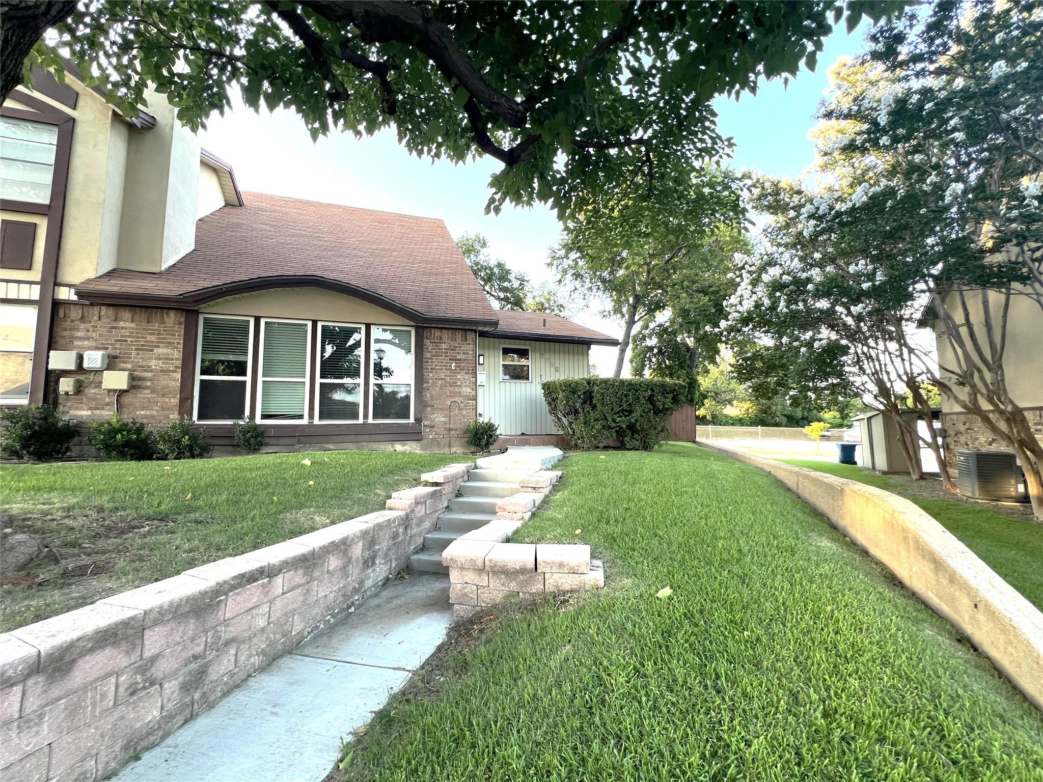 main property photo 10