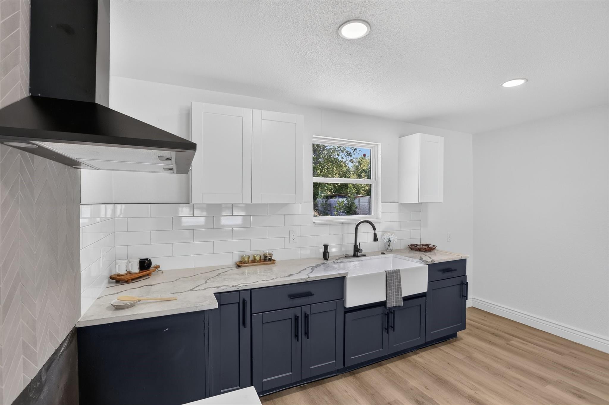 property viewer photo 8