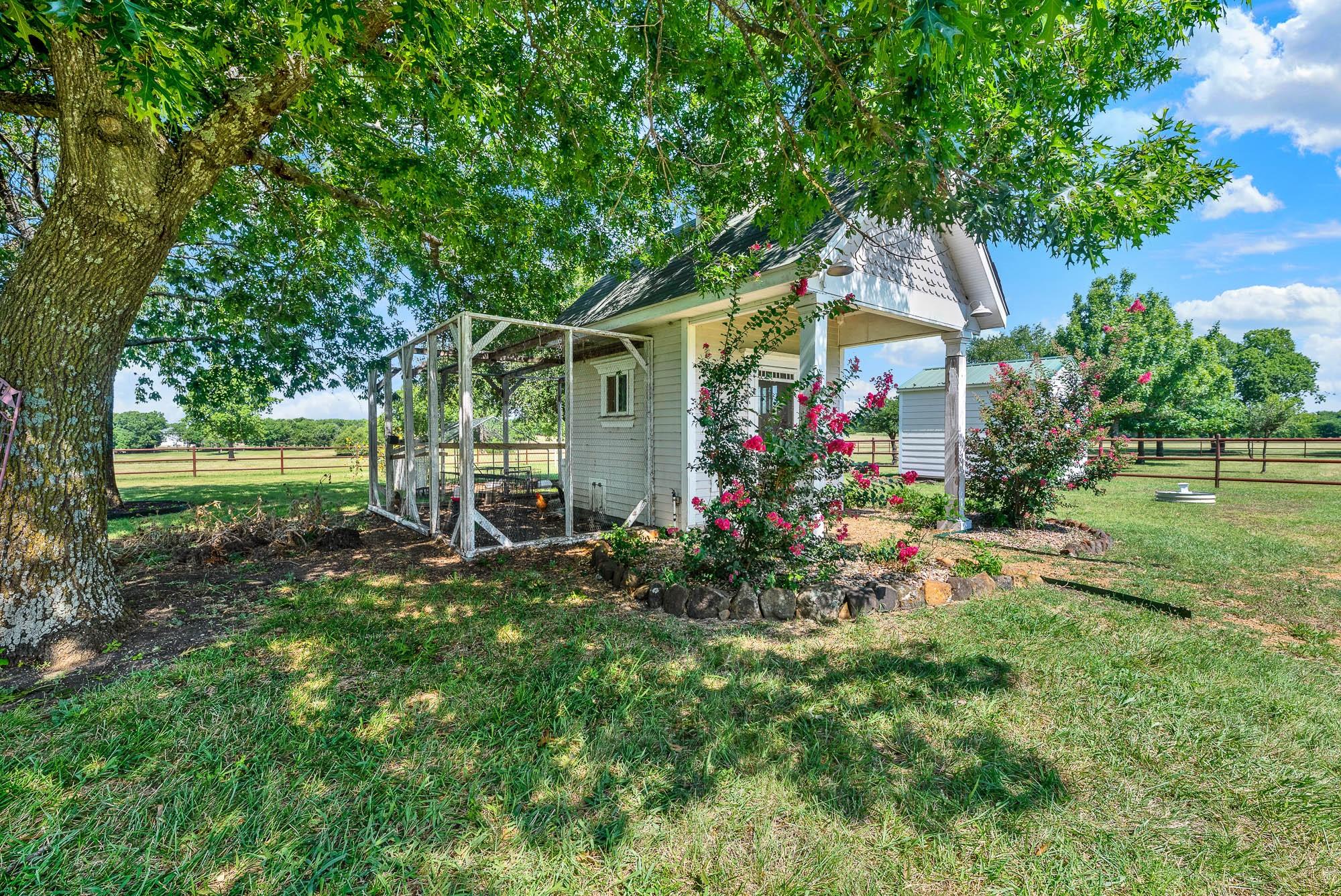 main property photo 33