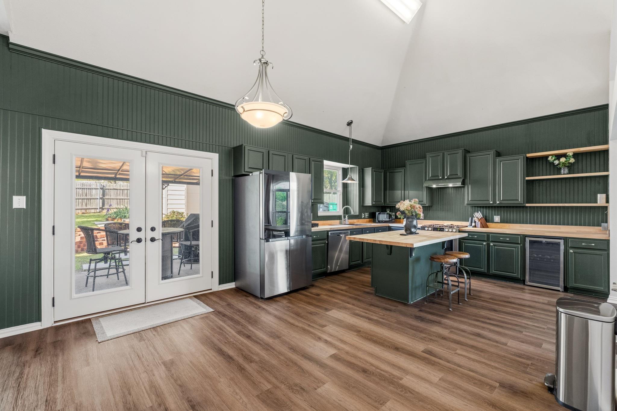 main property photo 17