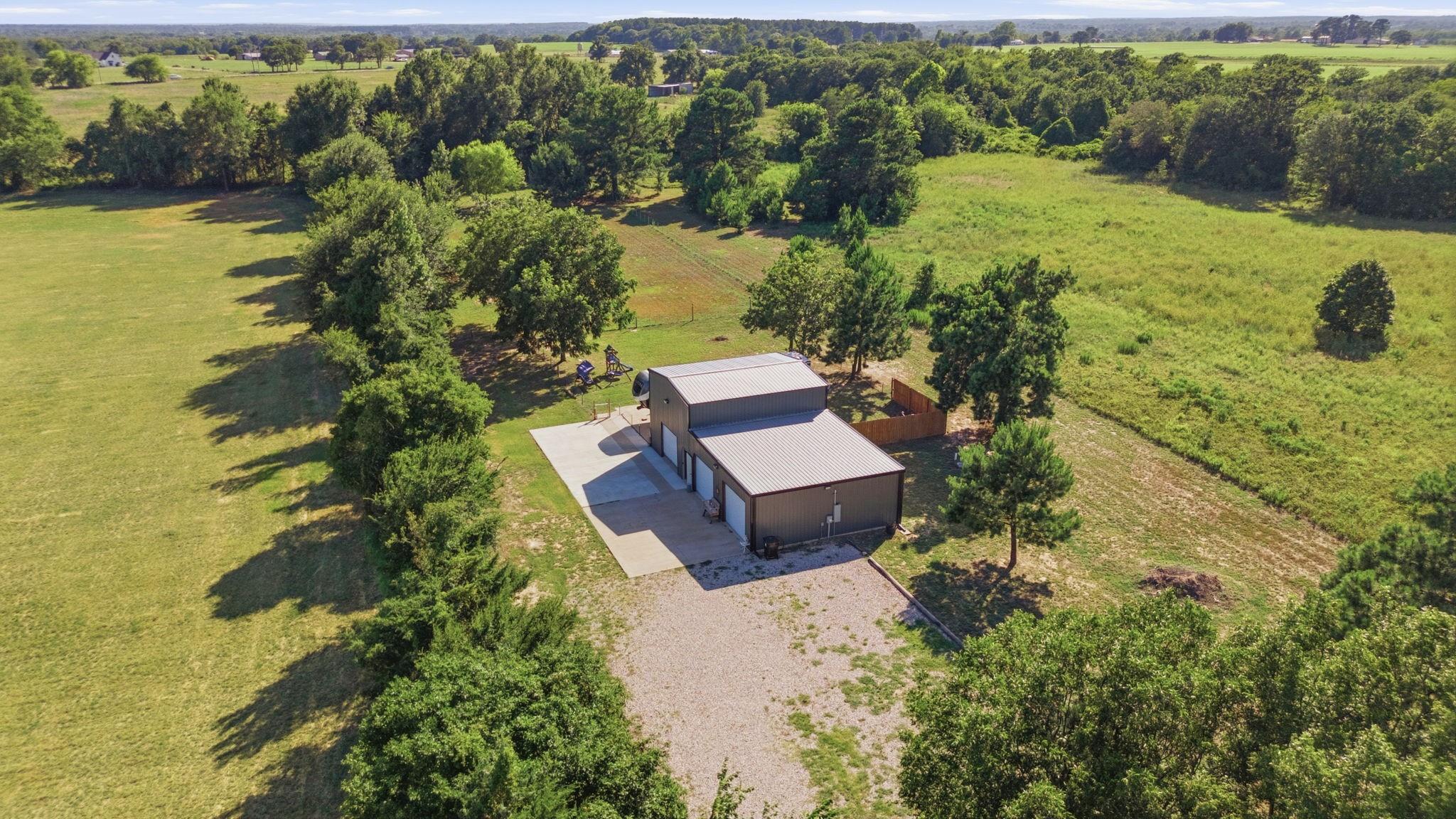 main property photo 26