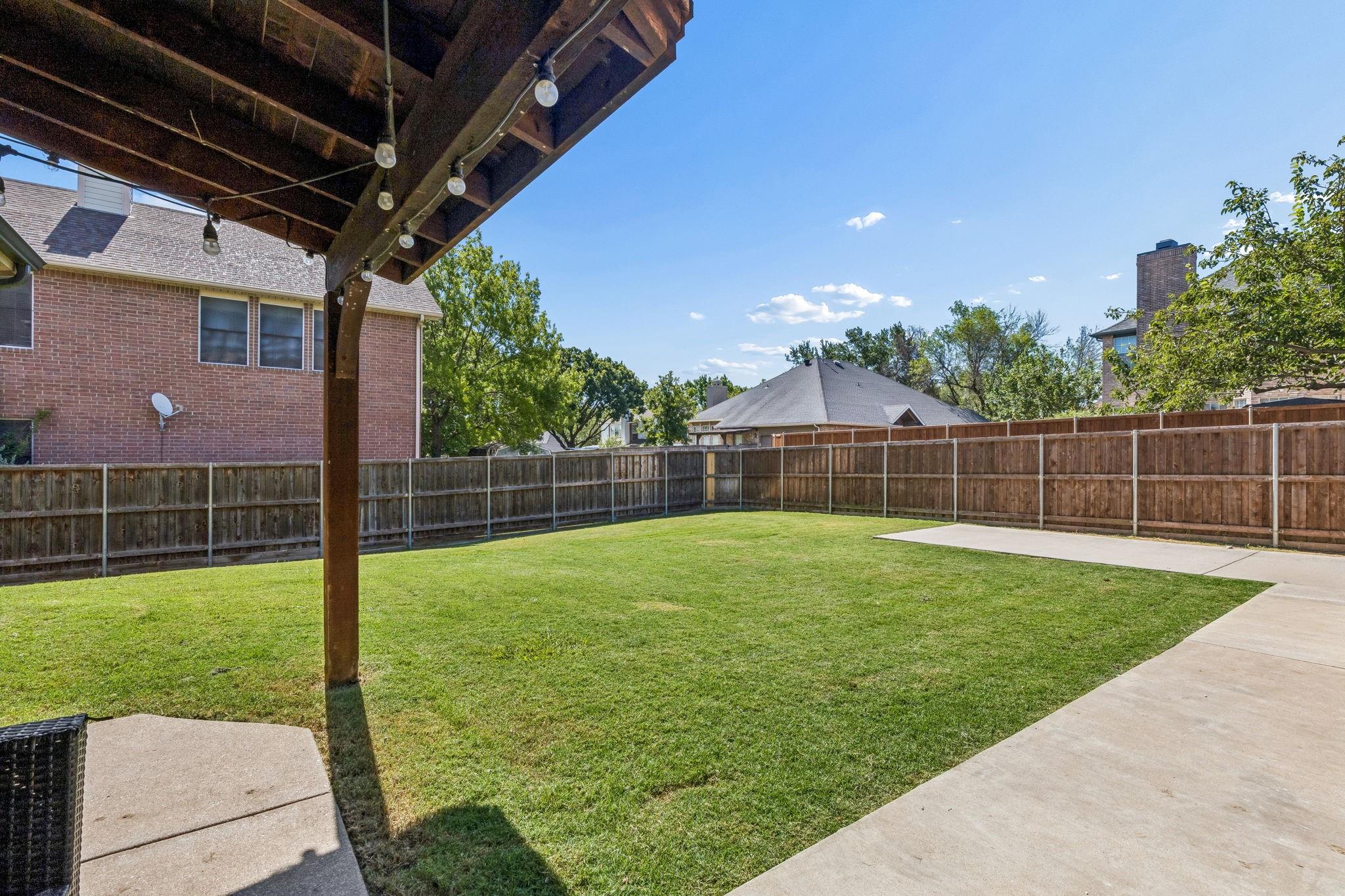 main property photo 25