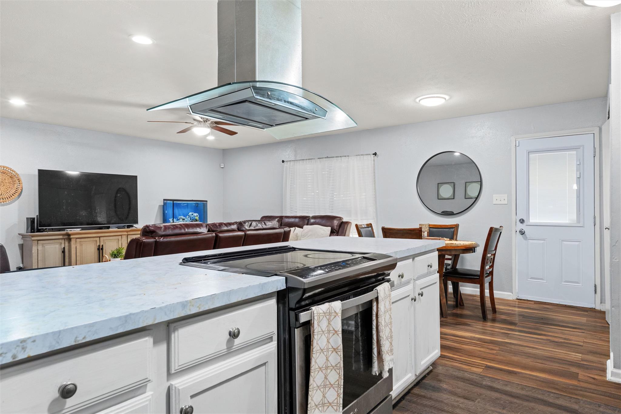 property viewer photo 9