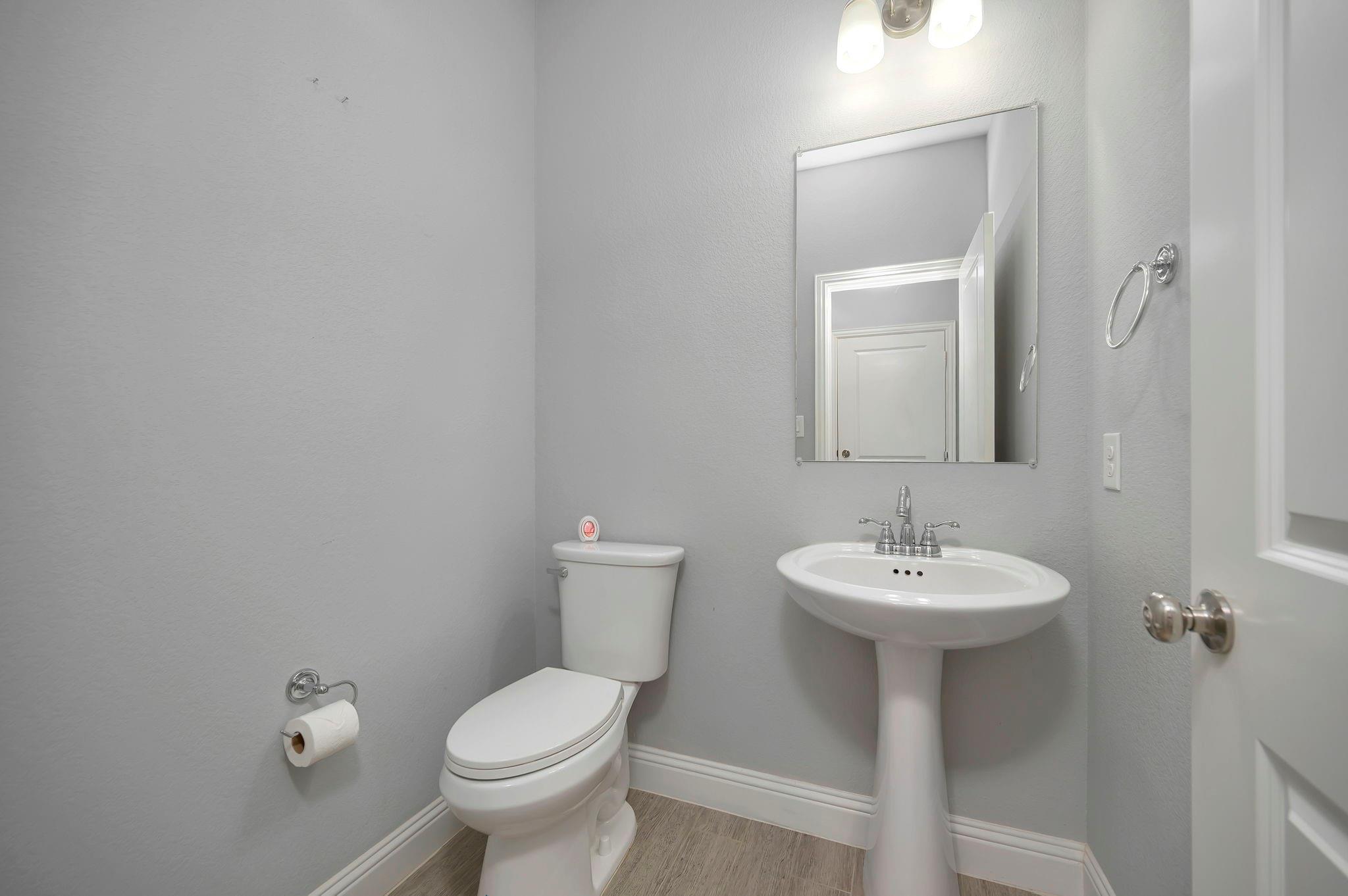 main property photo 11