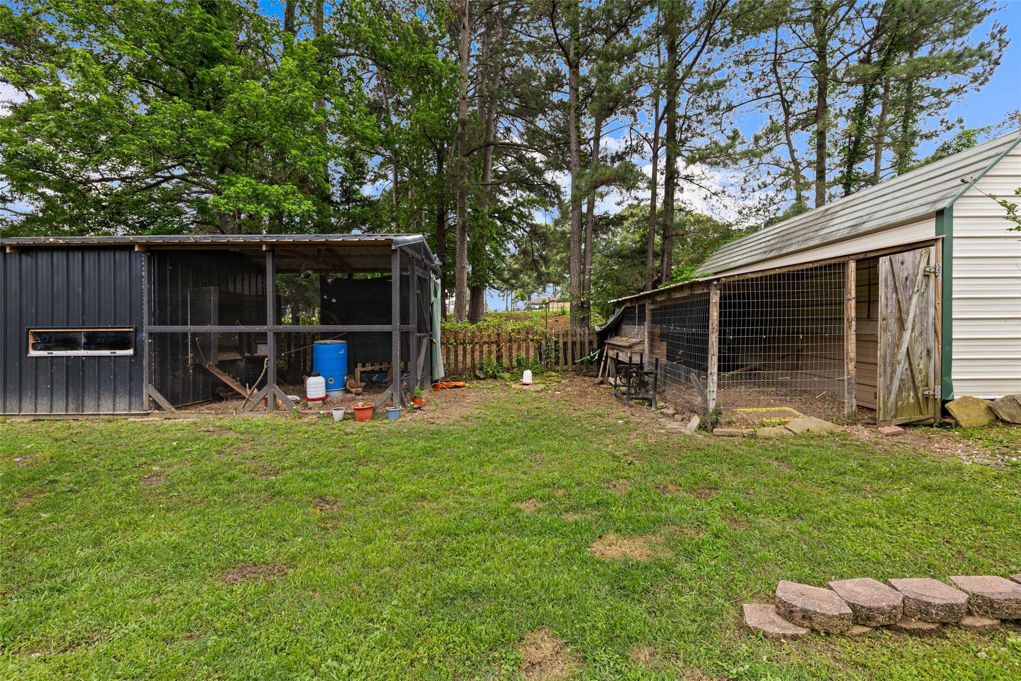 main property photo 32
