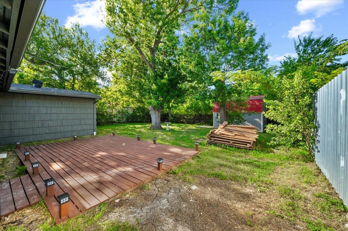 main property photo 23