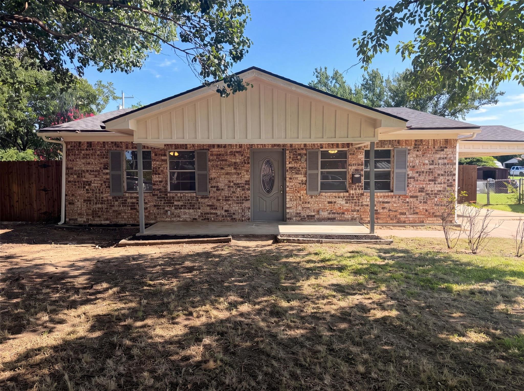 main property photo 0