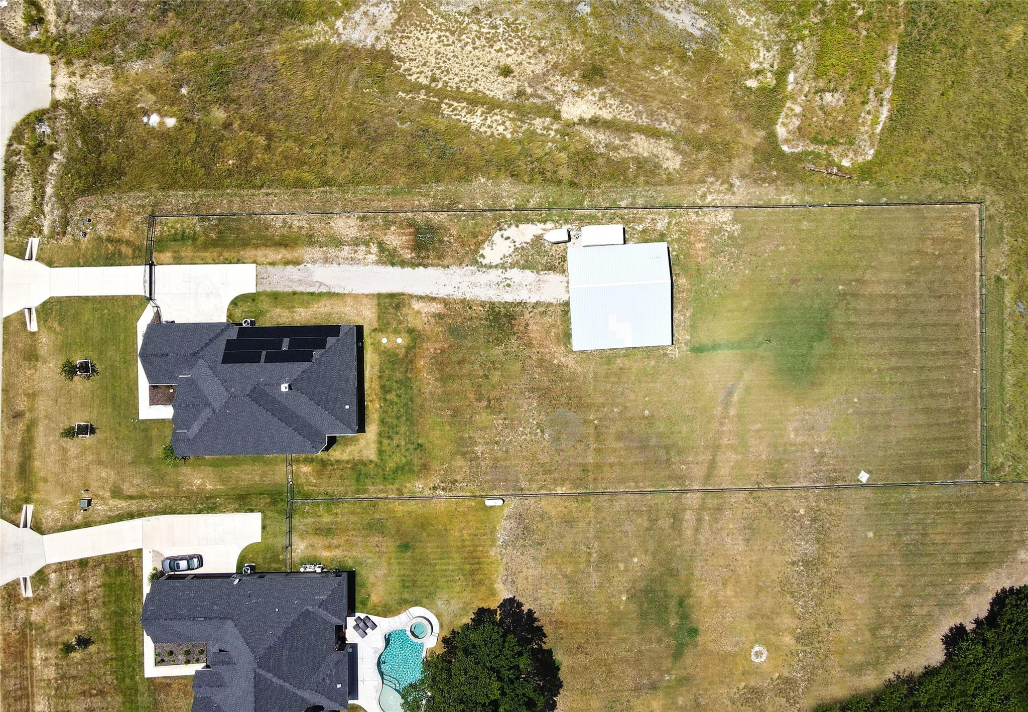 main property photo 35