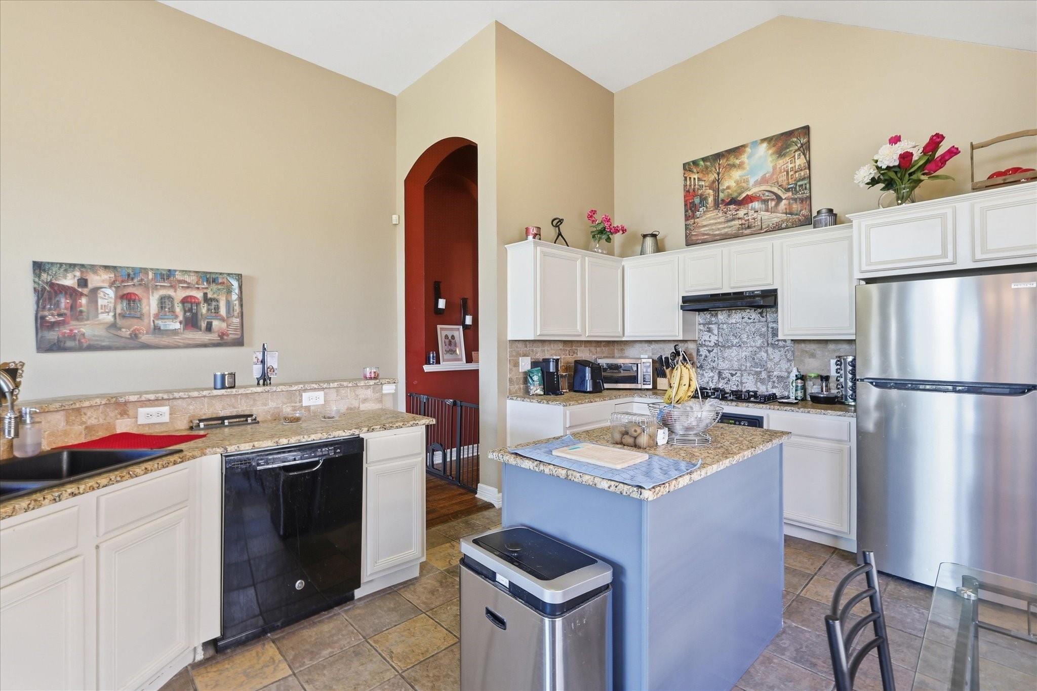 main property photo 2