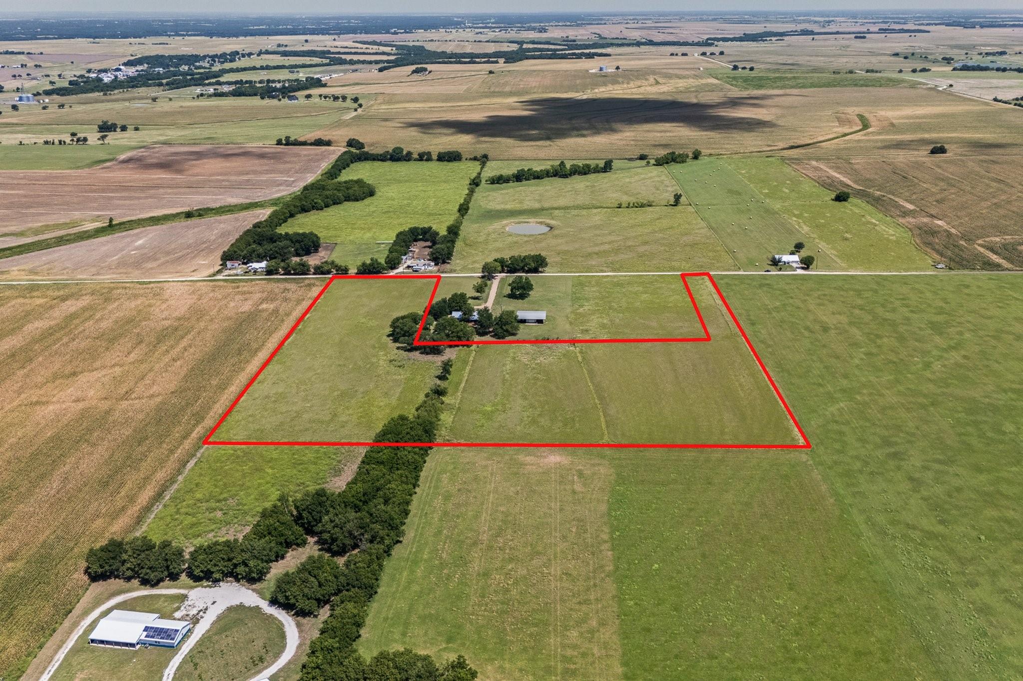 main property photo 14