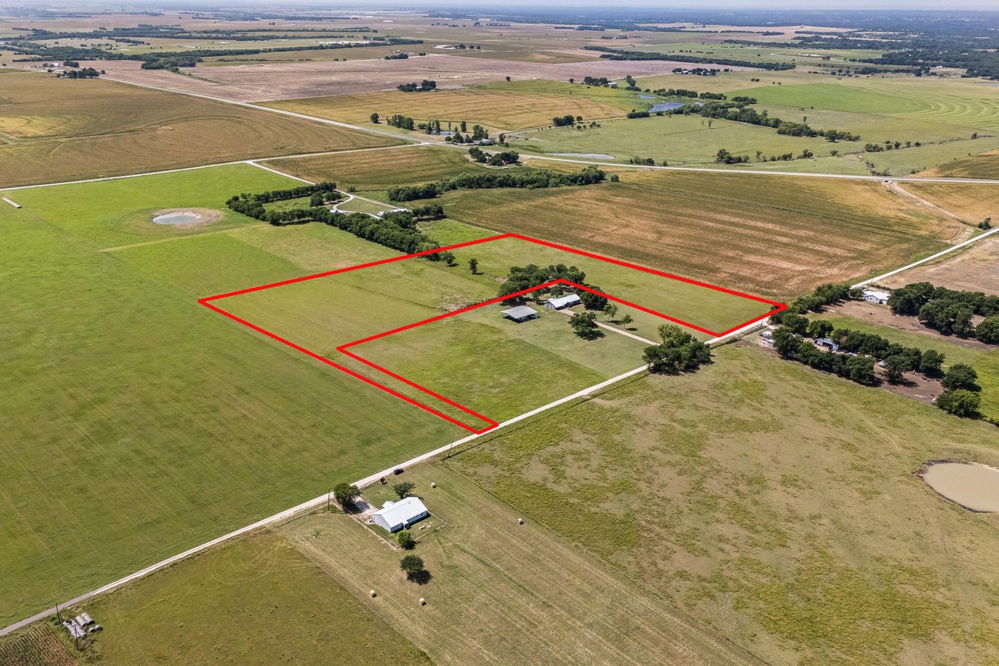 main property photo 8