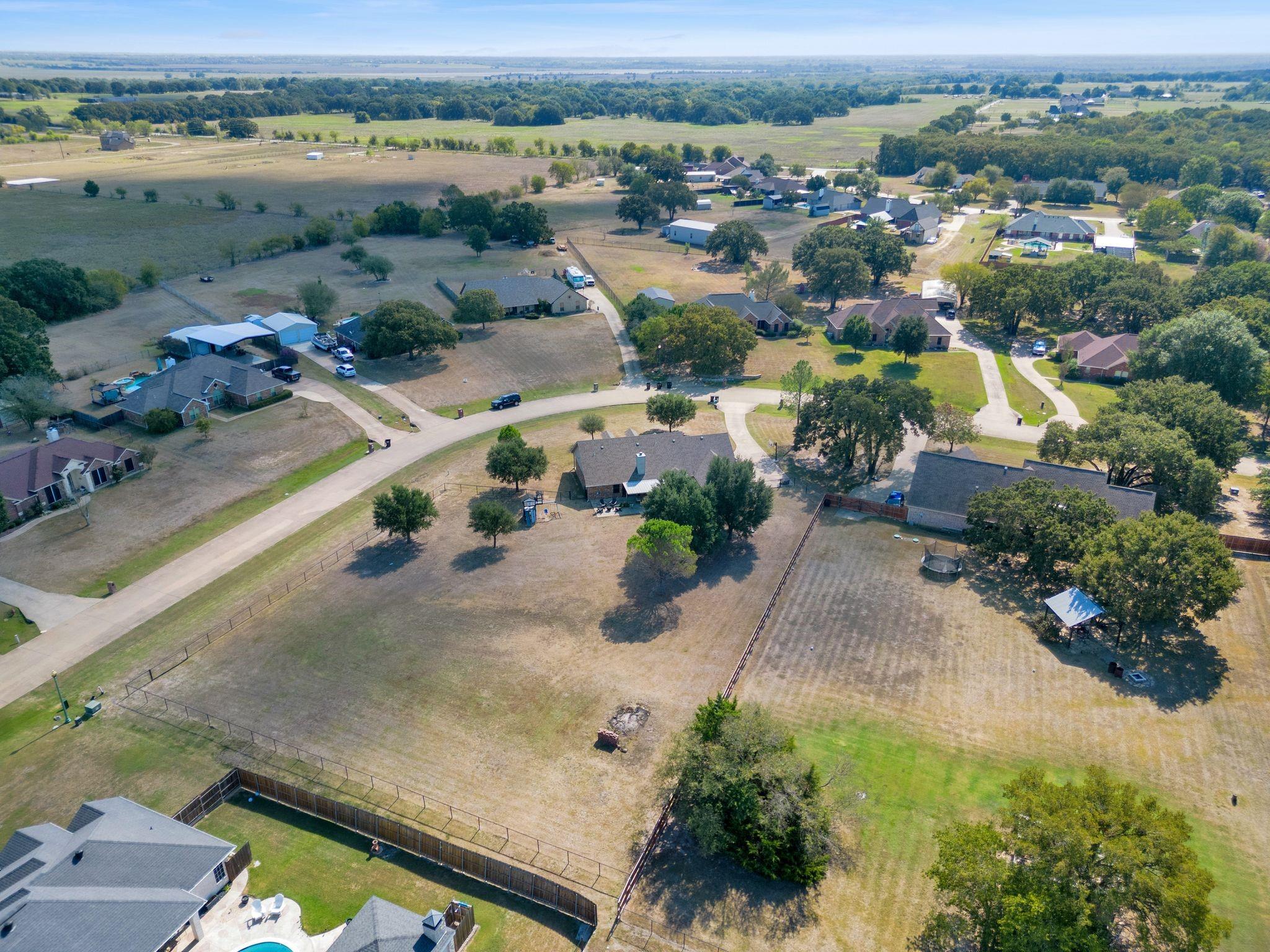 main property photo 32