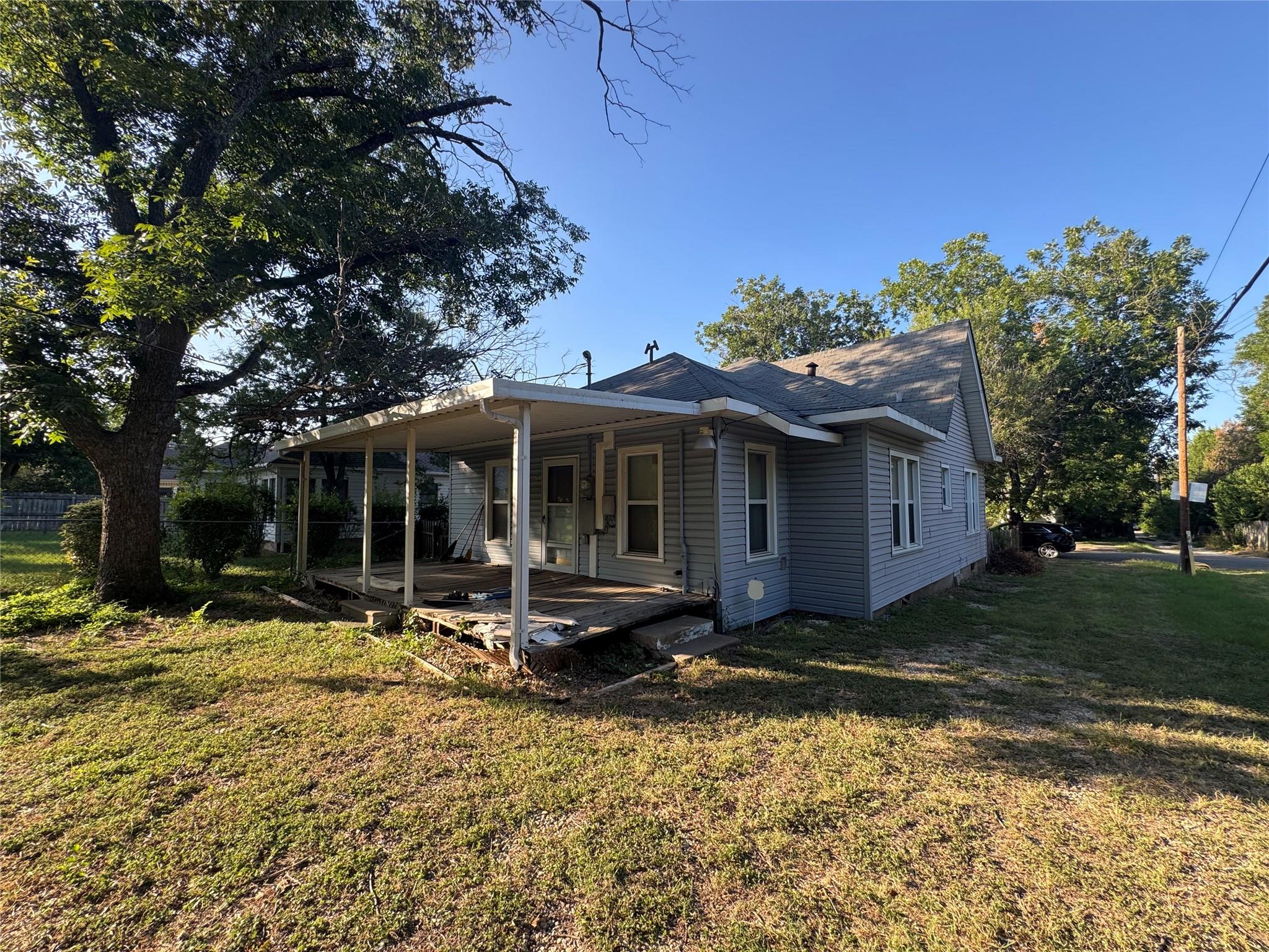 main property photo 19