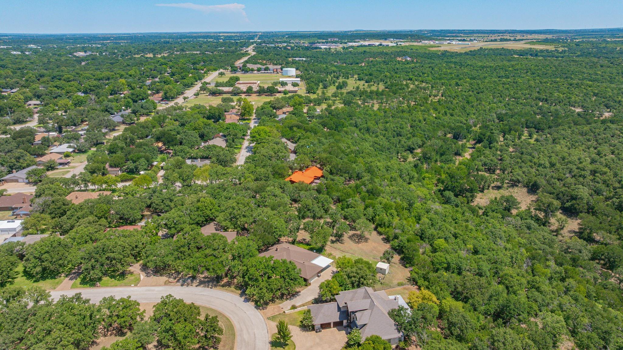 main property photo 27