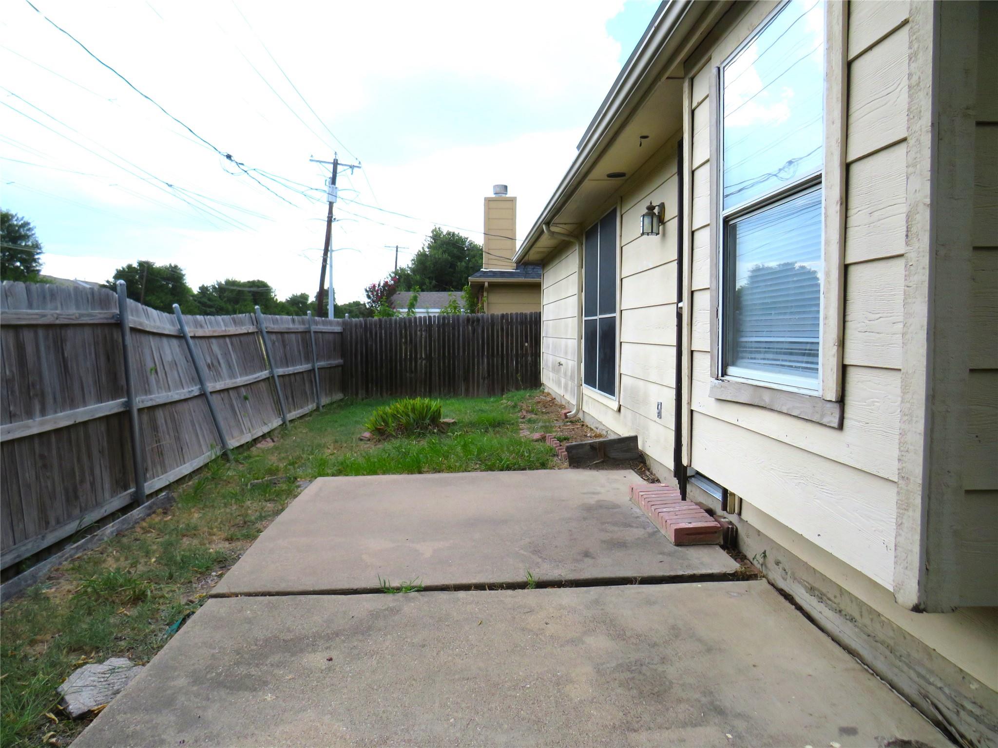 main property photo 27
