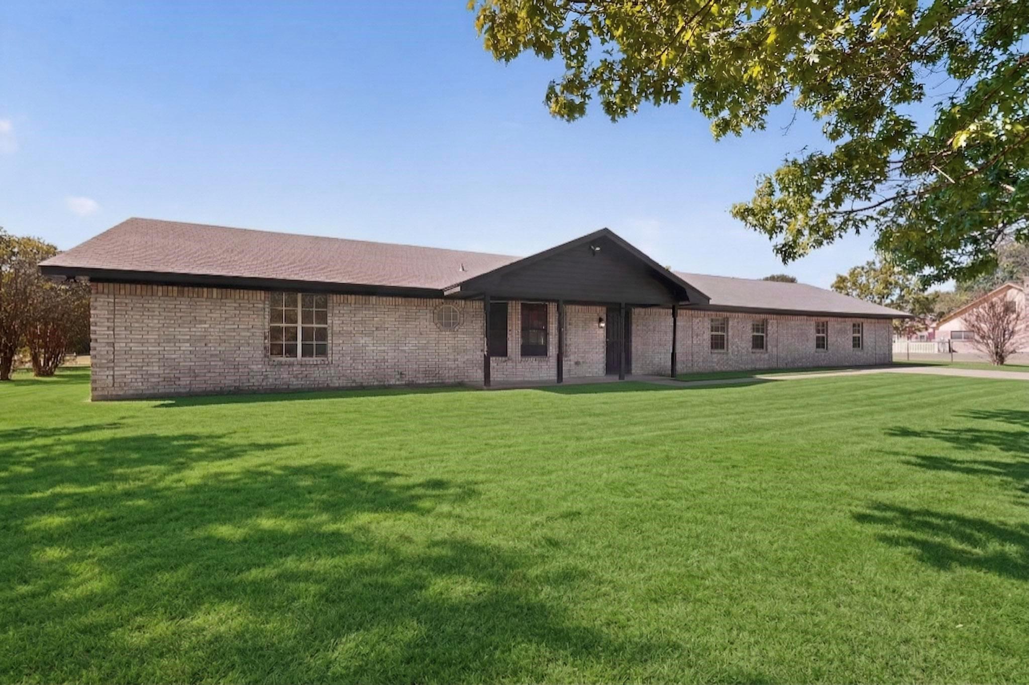 main property photo 36