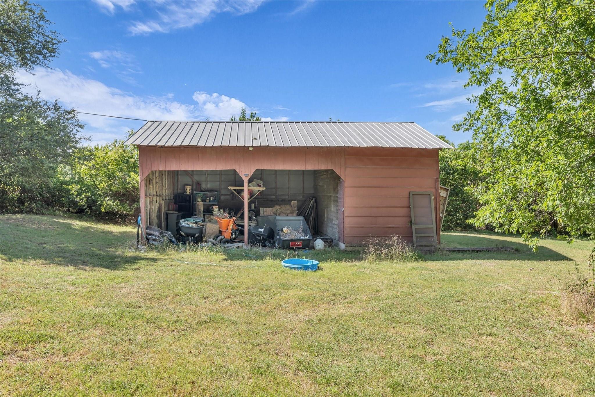 main property photo 35