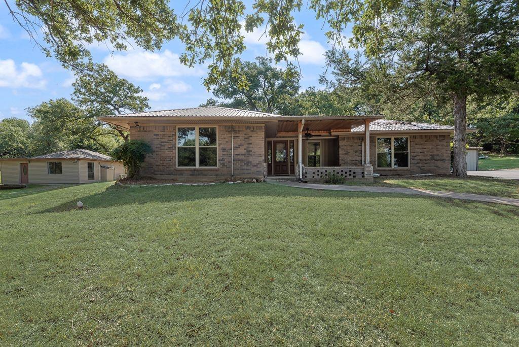 main property photo 4
