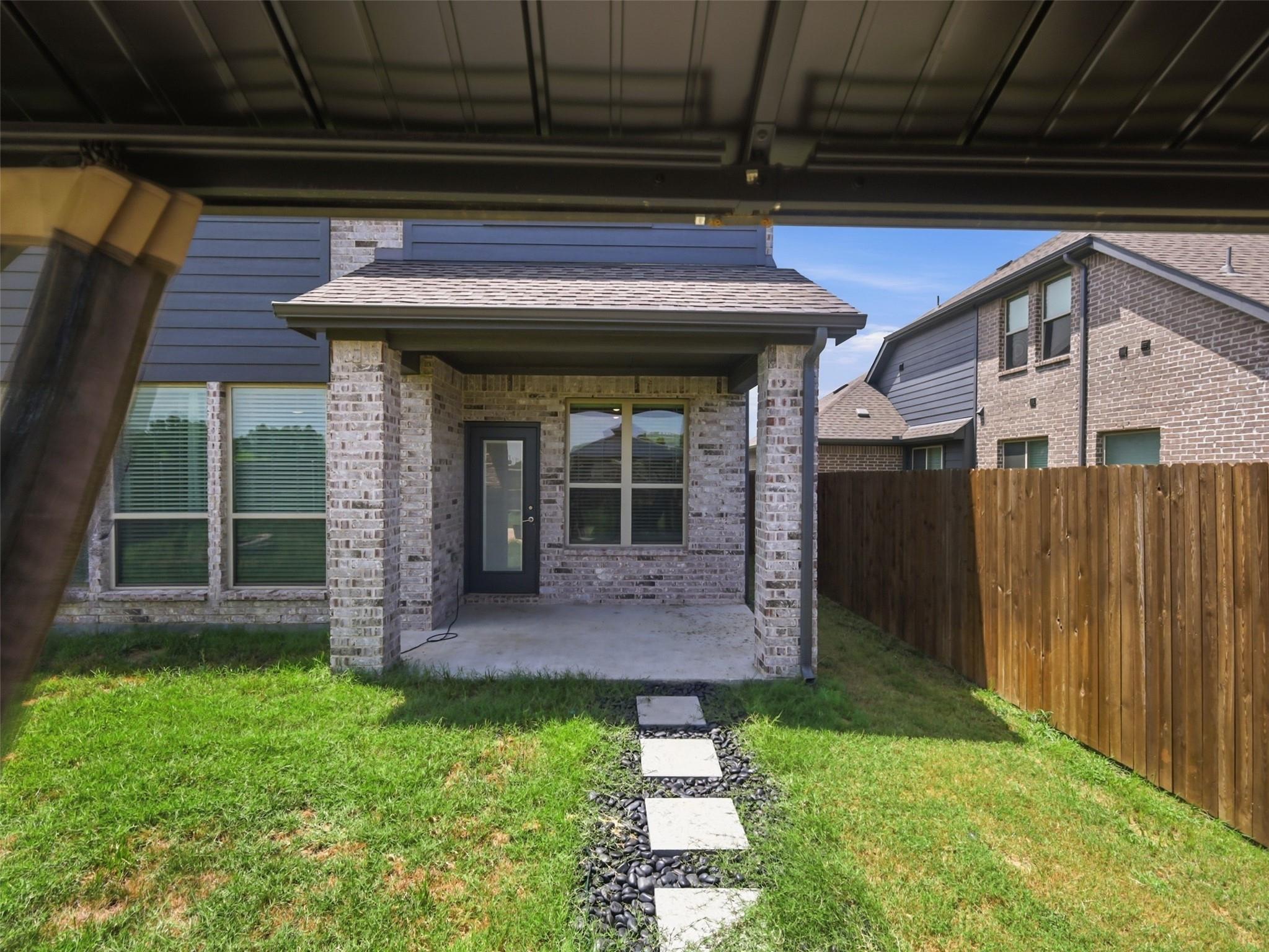 main property photo 36
