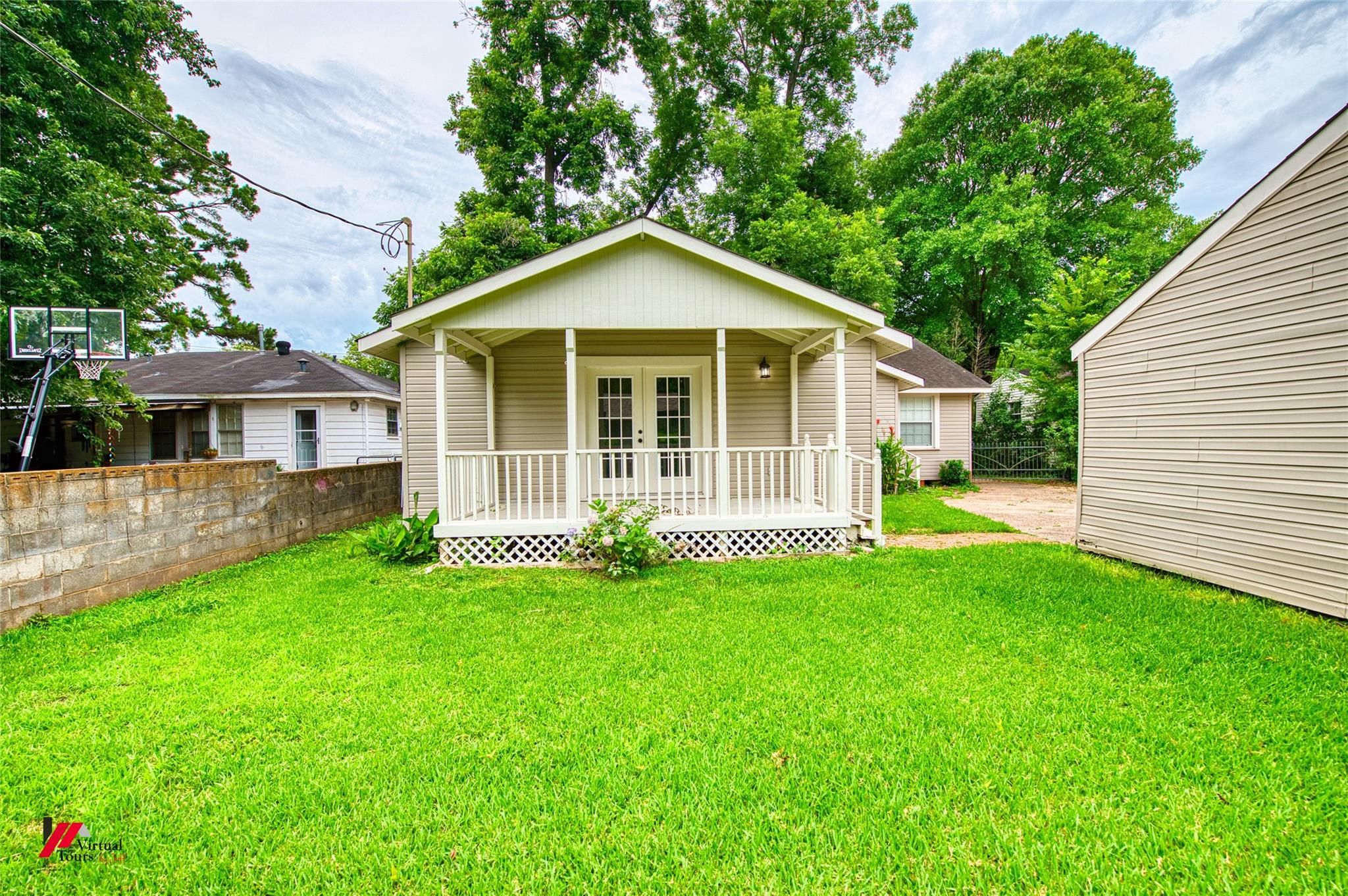 main property photo 33