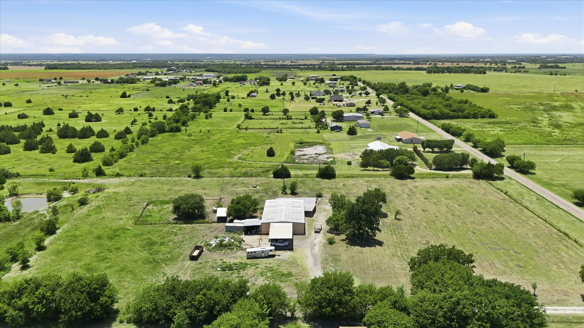 main property photo 10