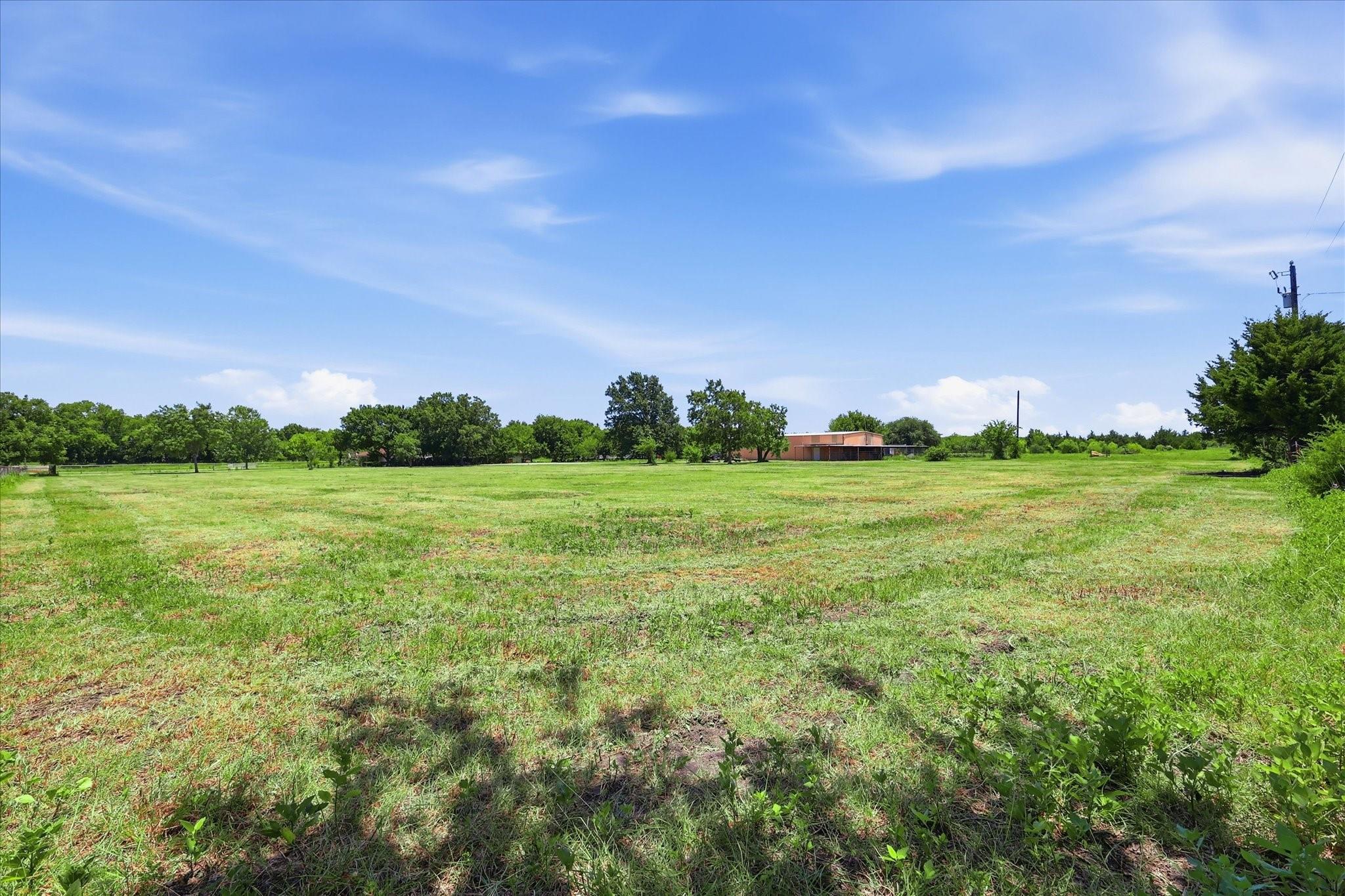 main property photo 4