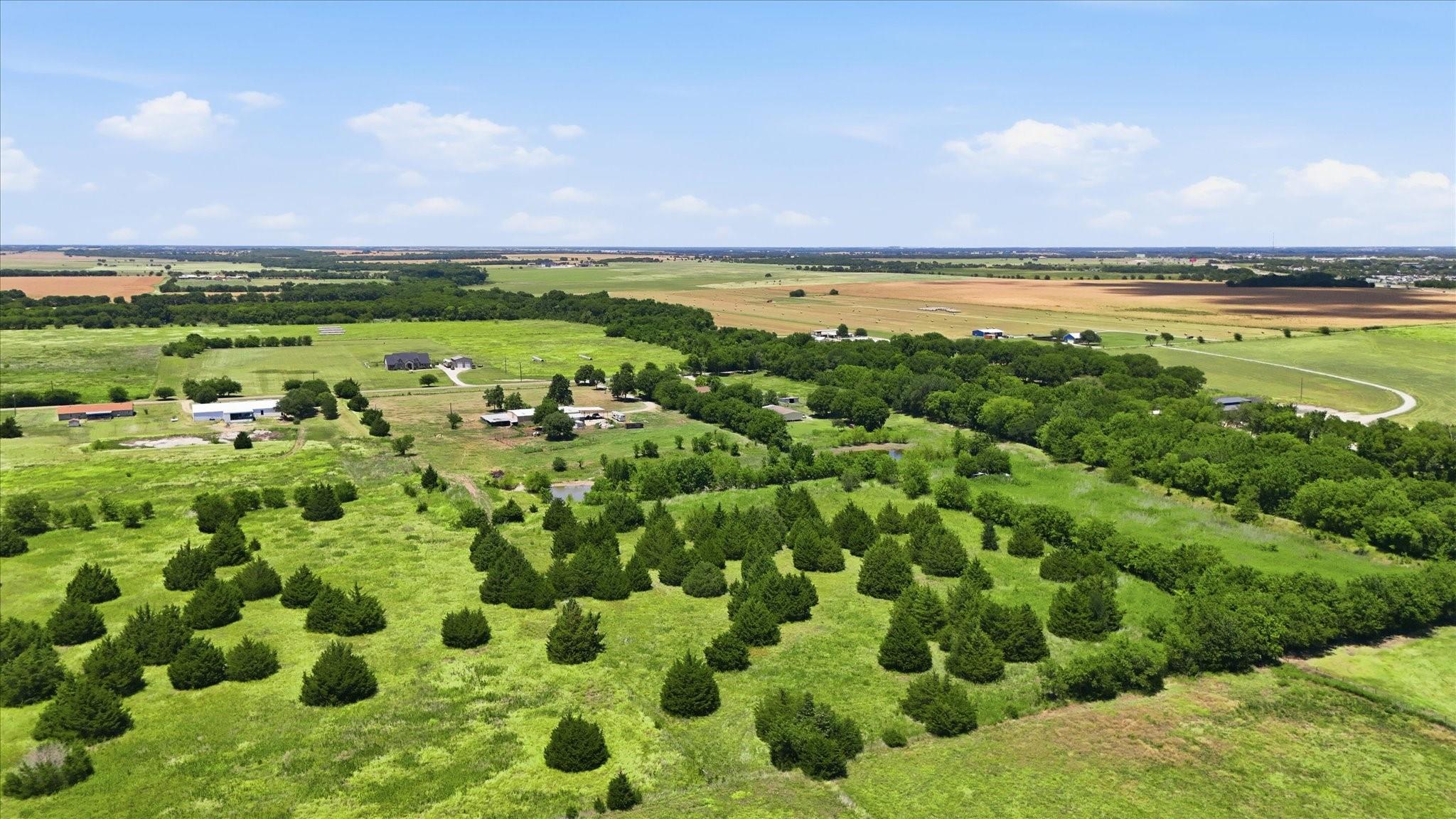 main property photo 8