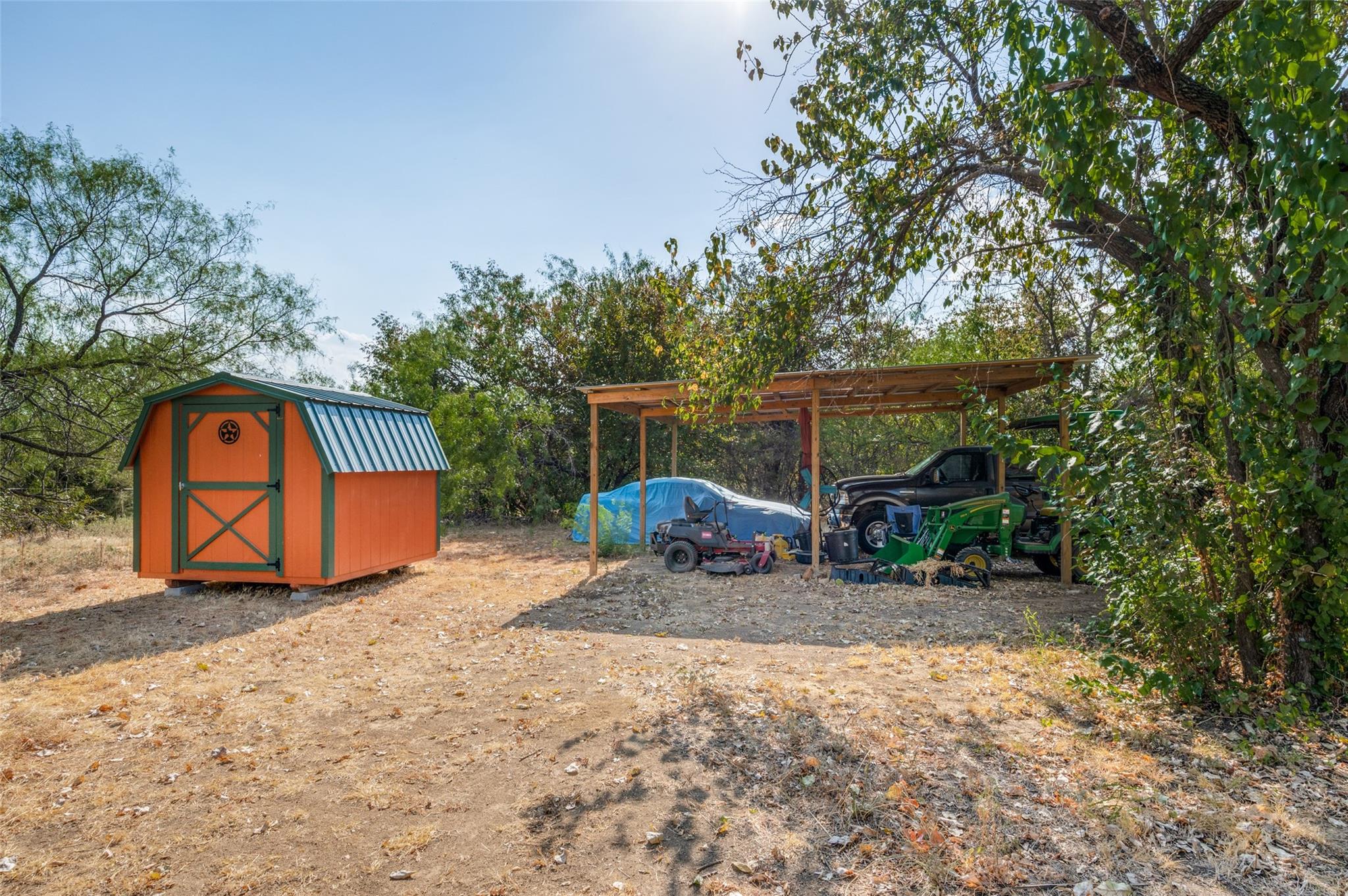 main property photo 21