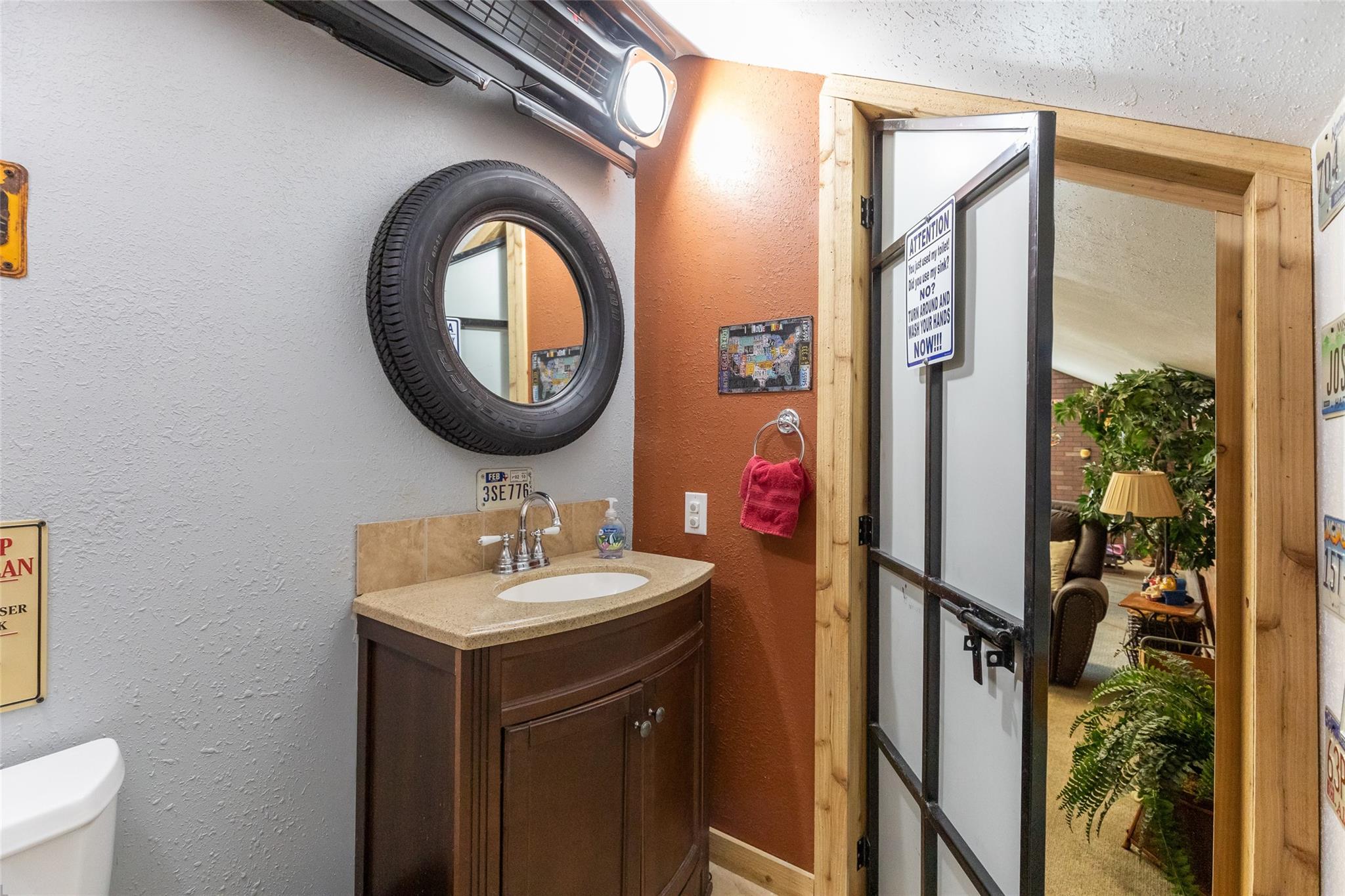 main property photo 10