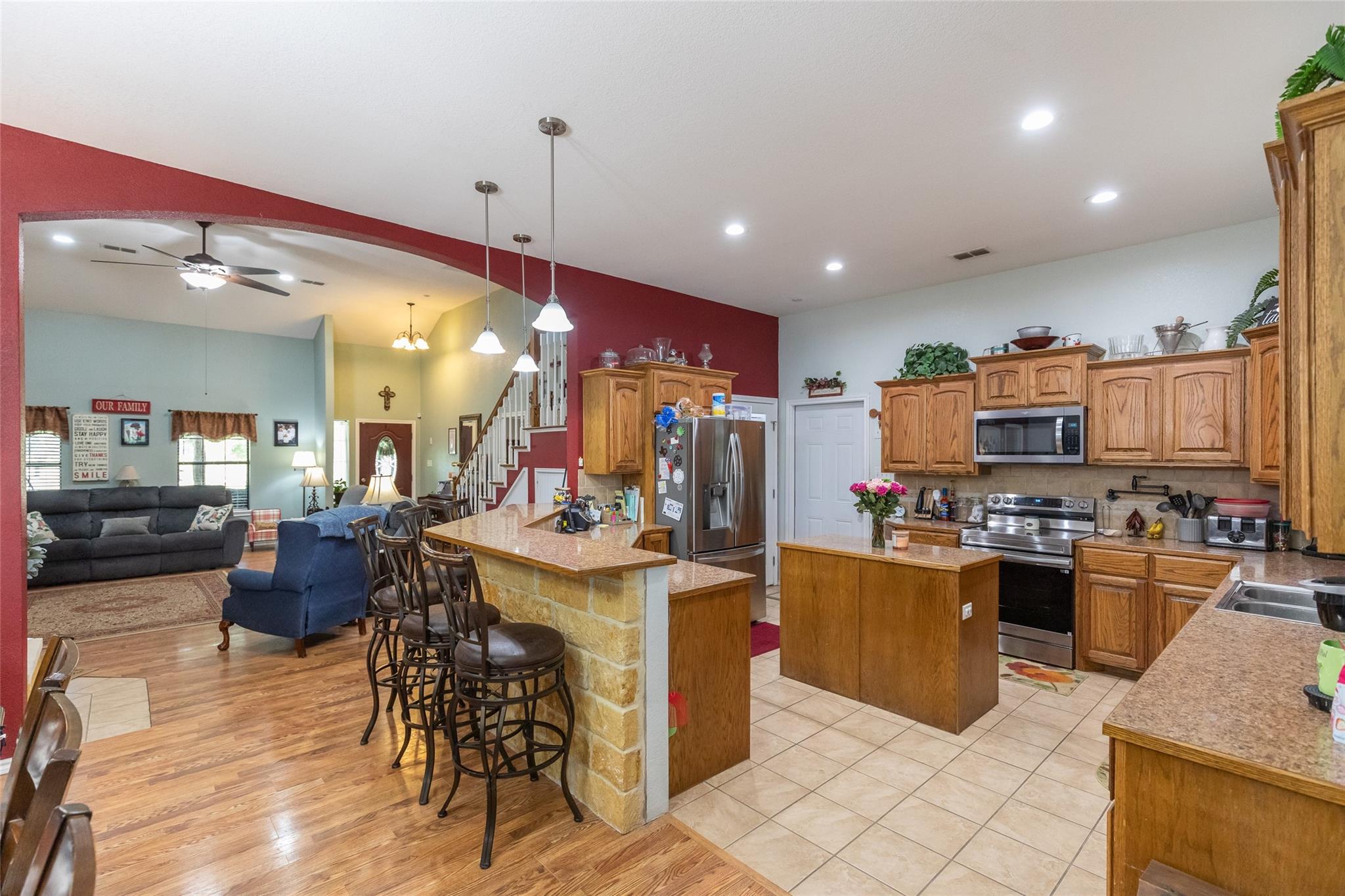 main property photo 12