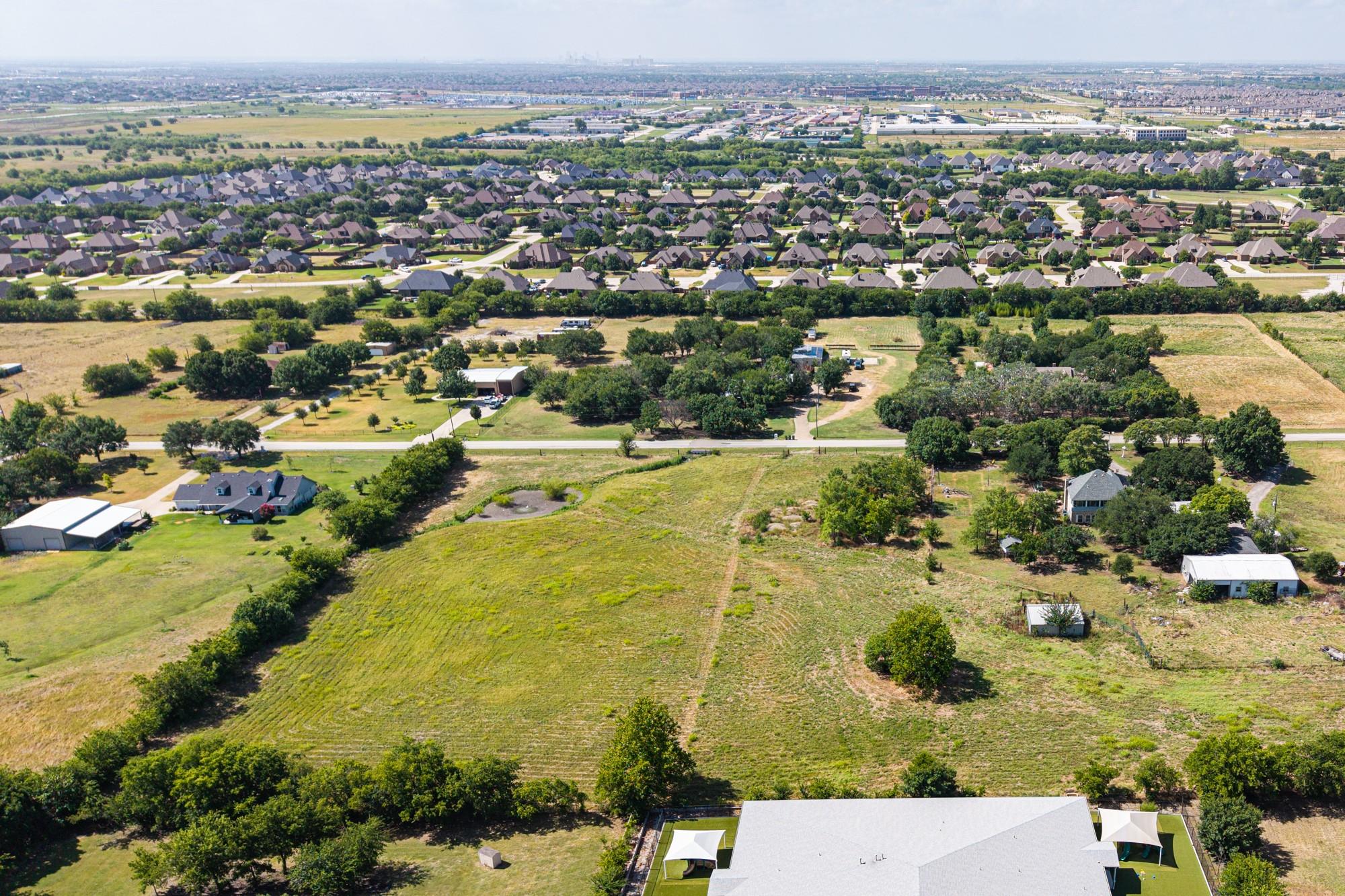 main property photo 4