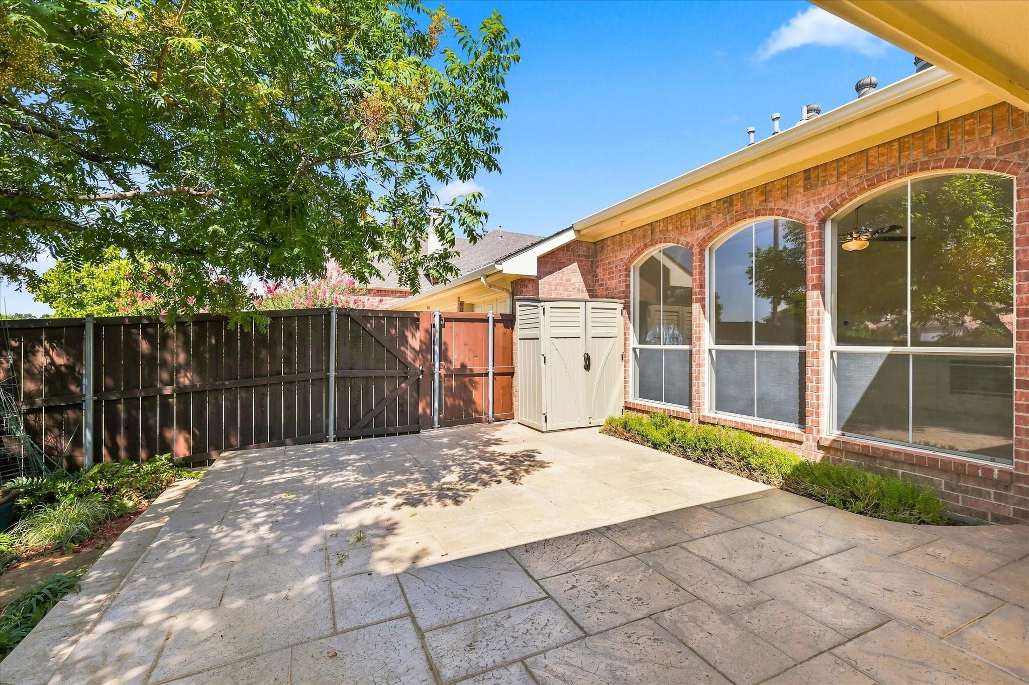 main property photo 29