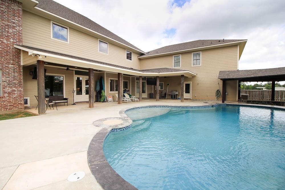 main property photo 33