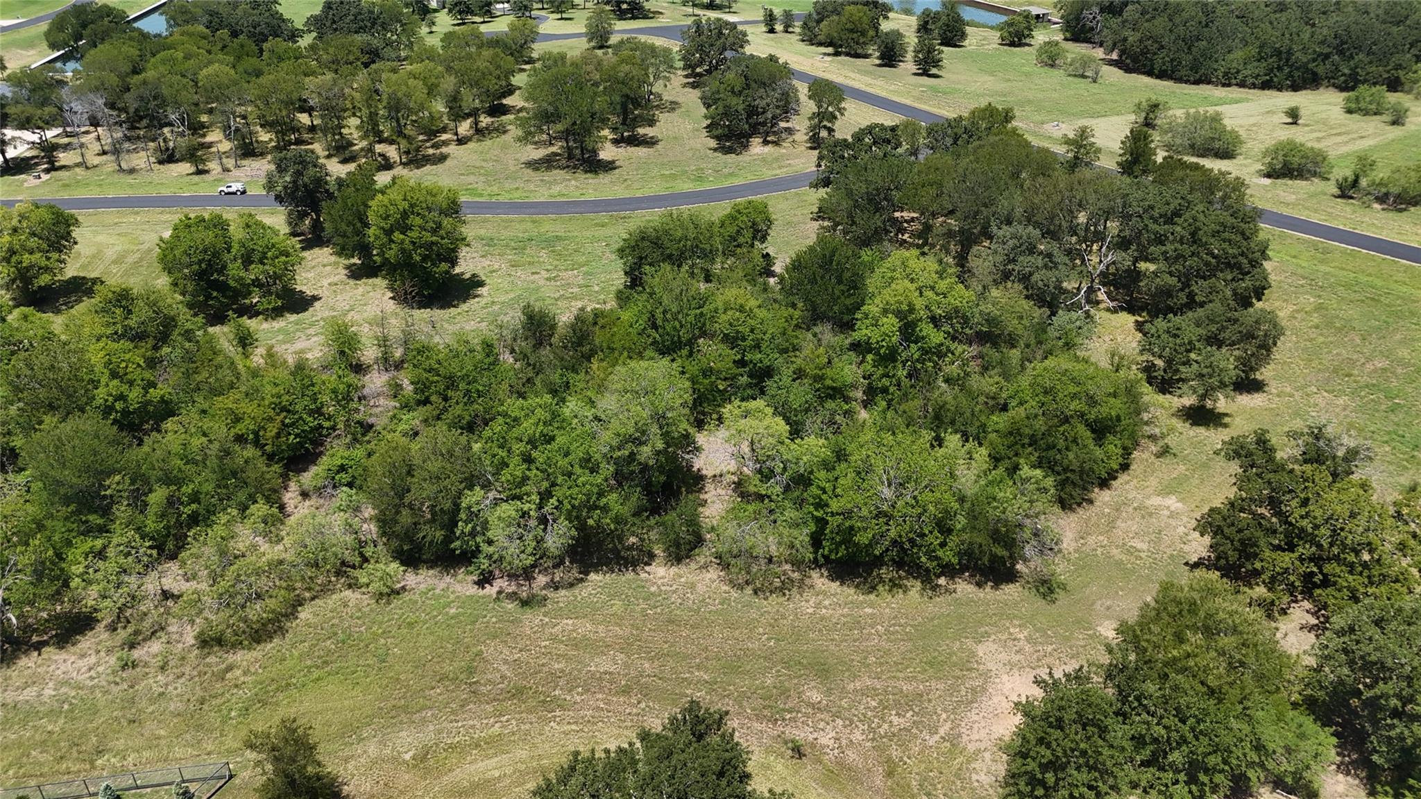 main property photo 32