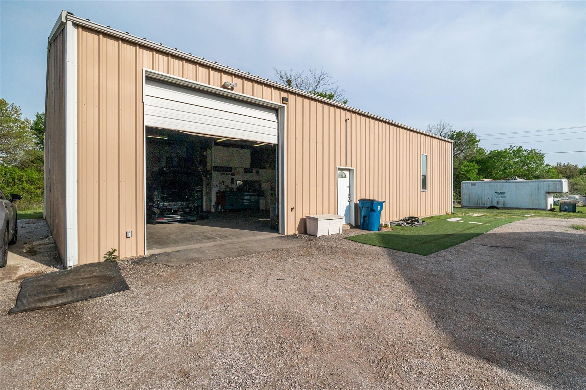 main property photo 37